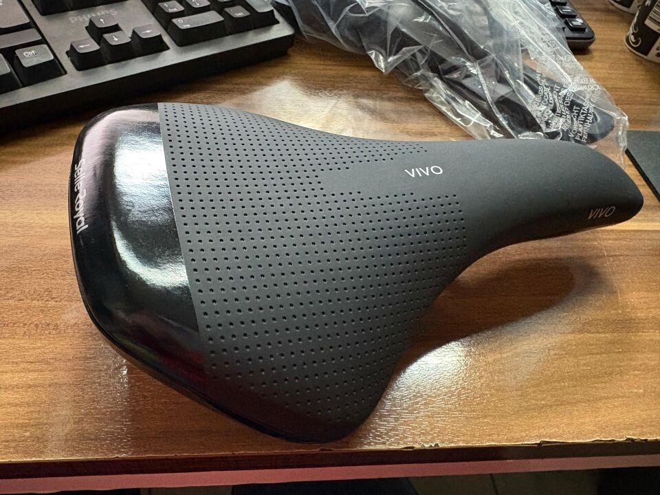 SELLE ROYAL VIVO ÇELİK RAY,SIYAH KUTUSUZ