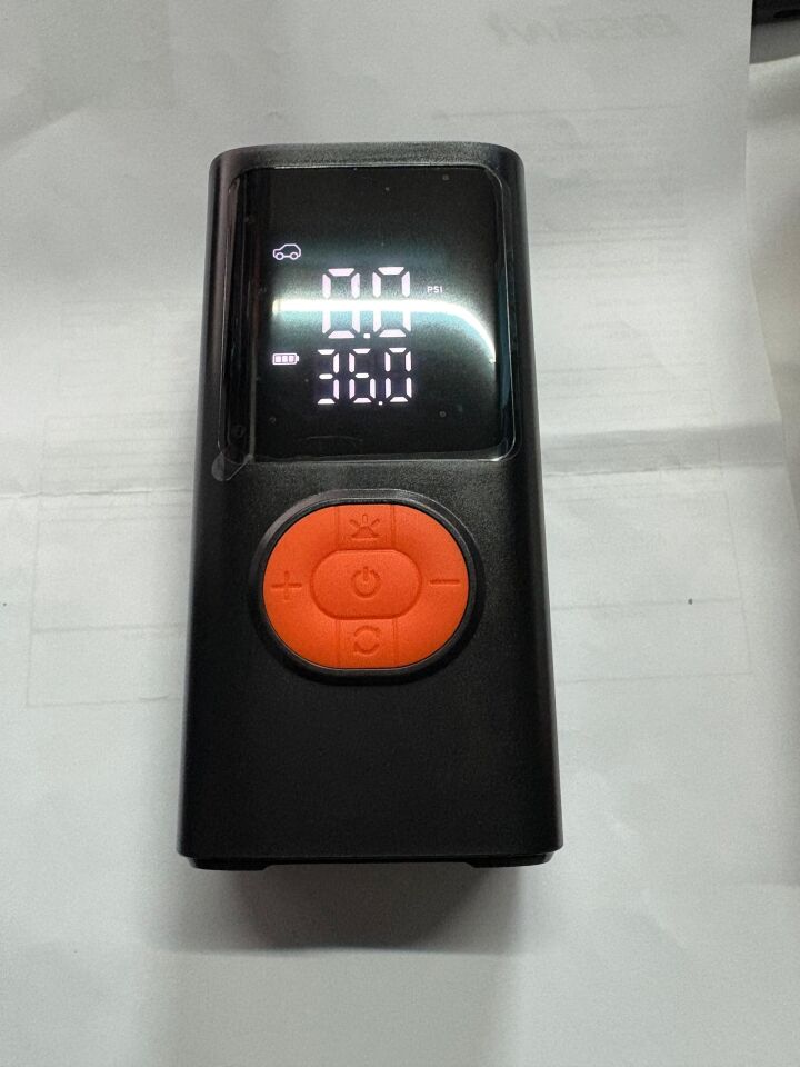 Dijital Ekranlı 2000 mAh Şarjlı Taşınabilir Oto Hava Kompresörü 4 Başlıklı Araç Lastik Top Şişirme Pompası