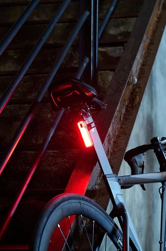 Moon Helix Max 250 Lümen Arka Aydınlatma