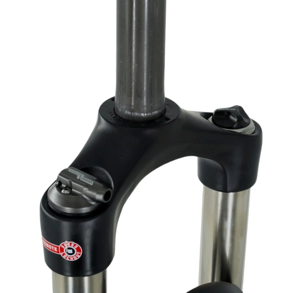 27.5 XCR- RL Air 1.1/8'' 15x100mm D.Fren Havalı G.Kilit Ön Maşa 100mm E.siz M.Siyah MAŞA