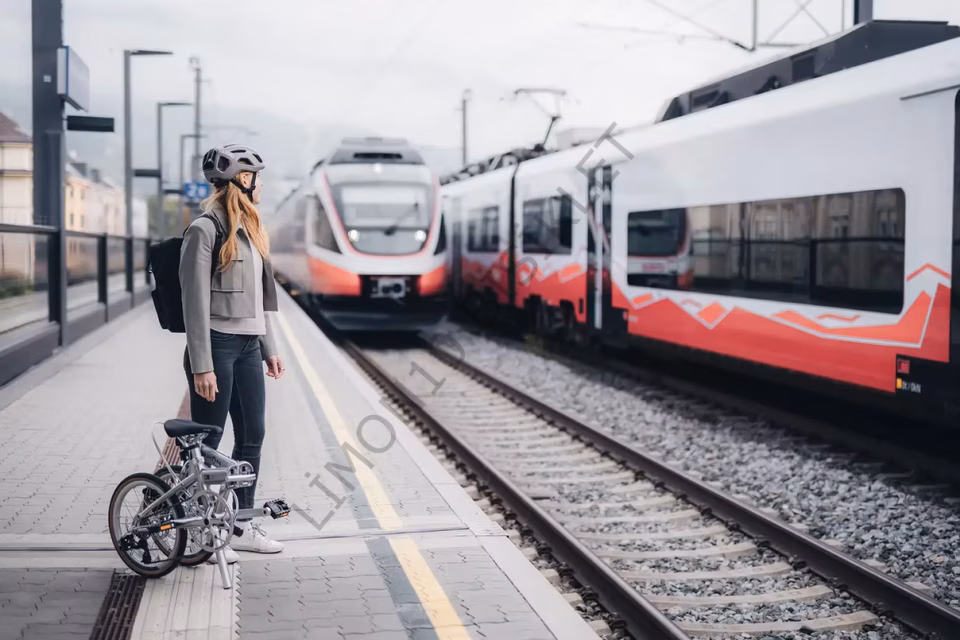 Dahon 2026 K9 16 Jant Katlanır Bisiklet Gümüş